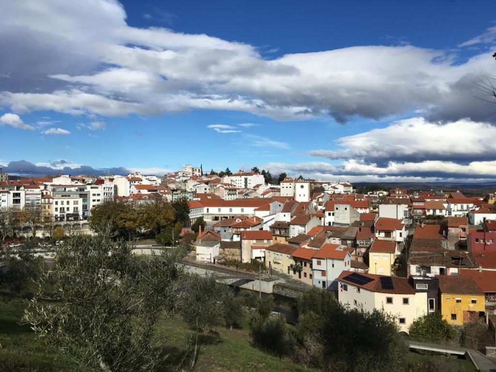 King Garfield House - Espaco De Charme Em Bragança Zewnętrze zdjęcie